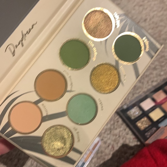 Drugstore eyeshadow Bundle - Picture 3 of 4